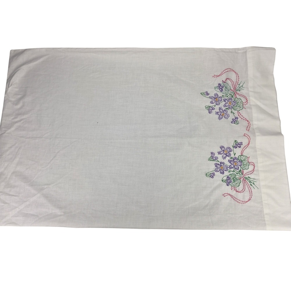 JC Penney Vintage Muslin Pillowcases Set‎ 2 Cross Stitch Floral MCM White